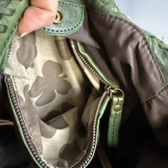 Lucky Brand Green Italian Leather Hobo! GUC!! - Picture 11 of 14